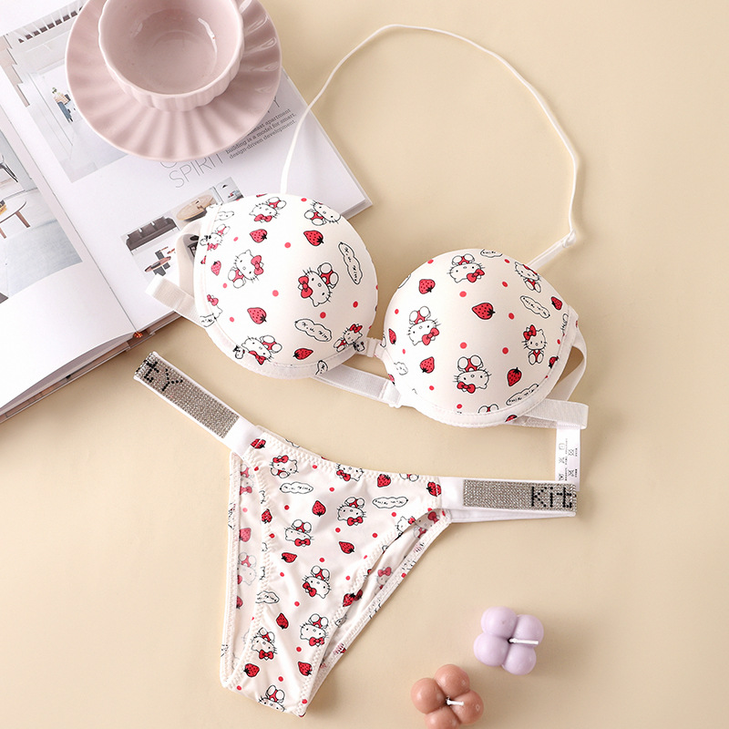 Zestaw biustonosza bez ramiącz – Summer Cloth recenzja i cena